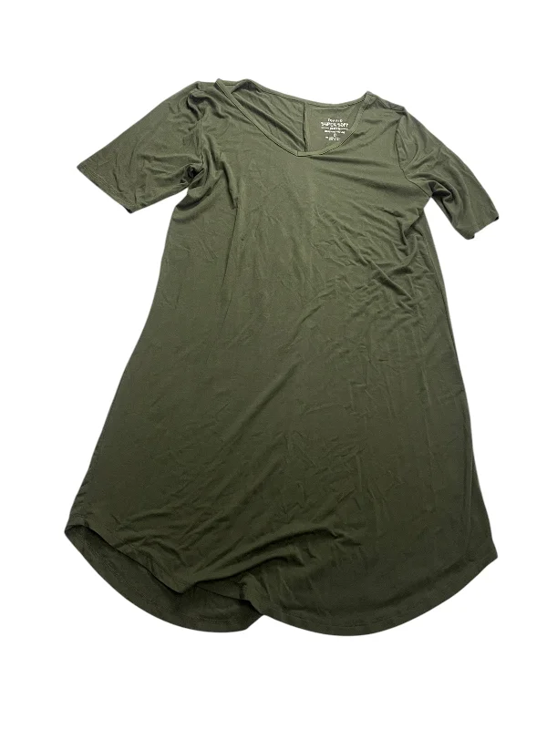 Dress Casual Short By Torrid In Green, Size: L